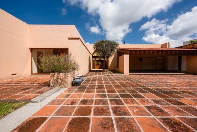 Casa en Zavaleta | Amplio Jardín | Estilo Méxicano