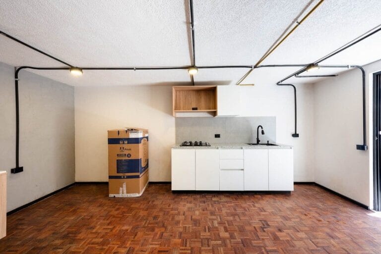 Loft Industrial con Terraza y Vista al Campo de Golf Campestre 2